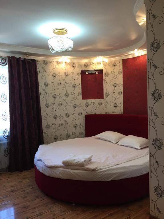 Rise Hotel Almati Kültér fotó