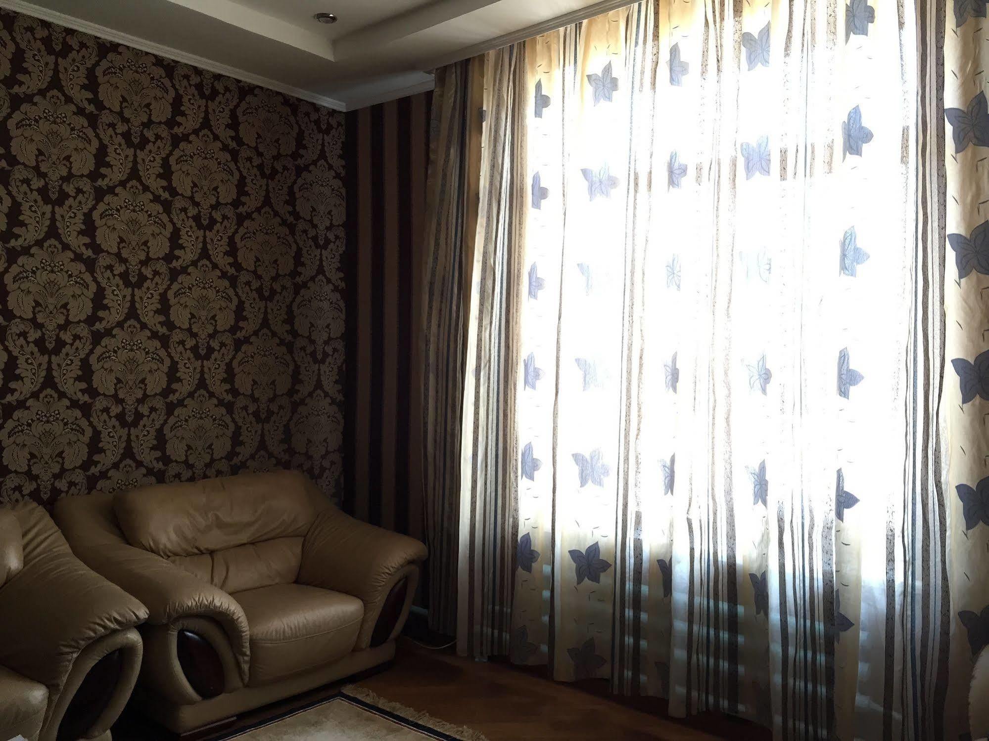 Rise Hotel Almati Kültér fotó